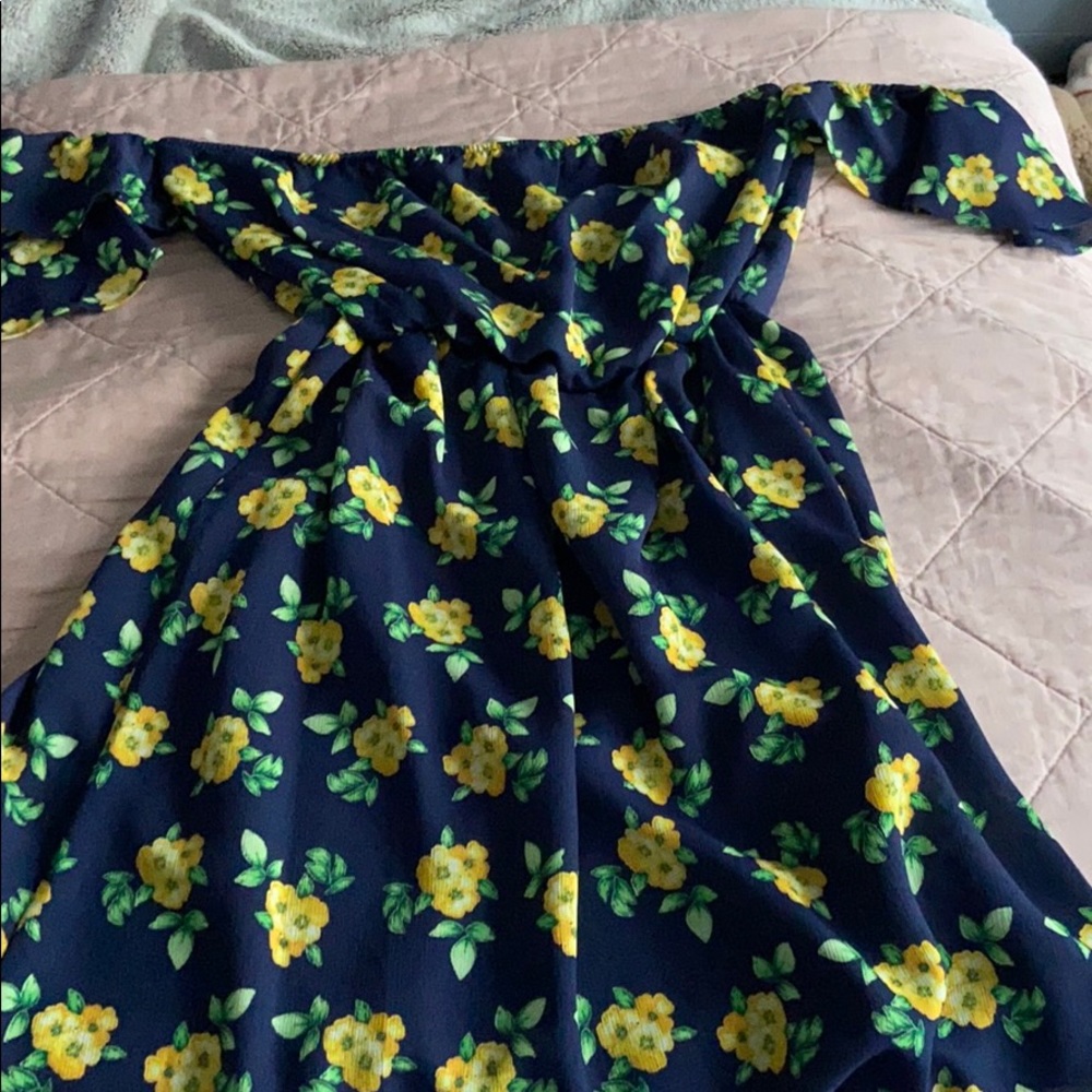 ADORABLE yellow flower off the shoulder dress